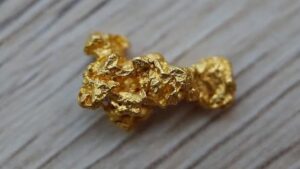 Método inédito é capaz de transformar prata em ouro de maneira sustentável, apontam cientistas