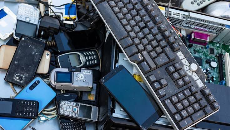 Inteligência Artificial produz quantidade descontrolada de lixo eletrônico