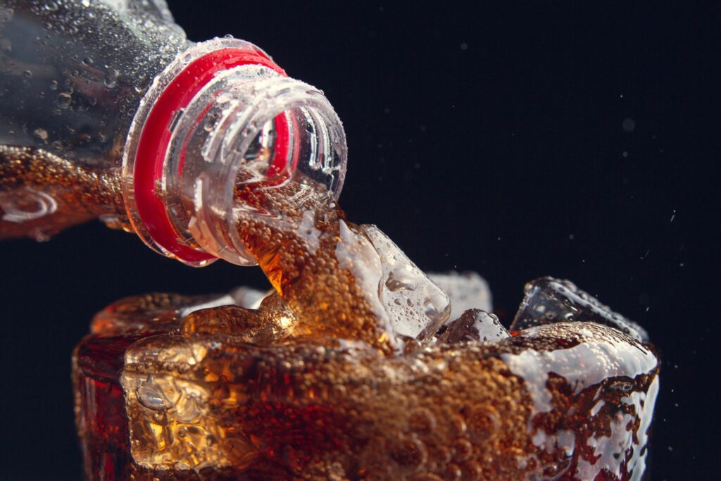 Saiba o processo que acontece com seu corpo quando você para de tomar refrigerante