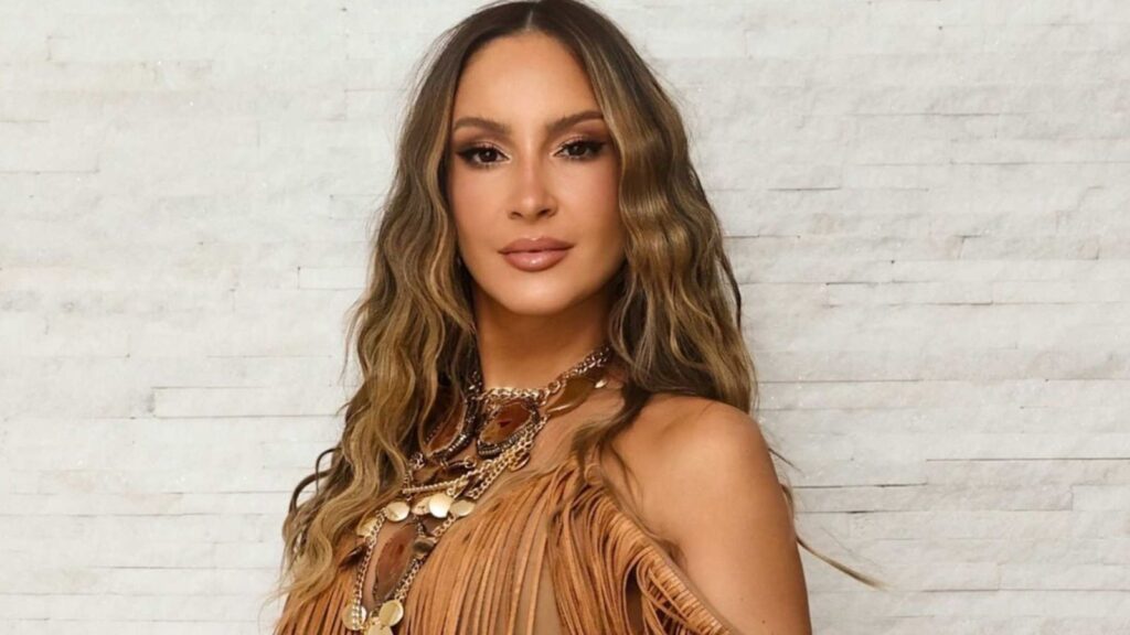 Cláudia Leitte é investigada após denúncia de racismo religoso