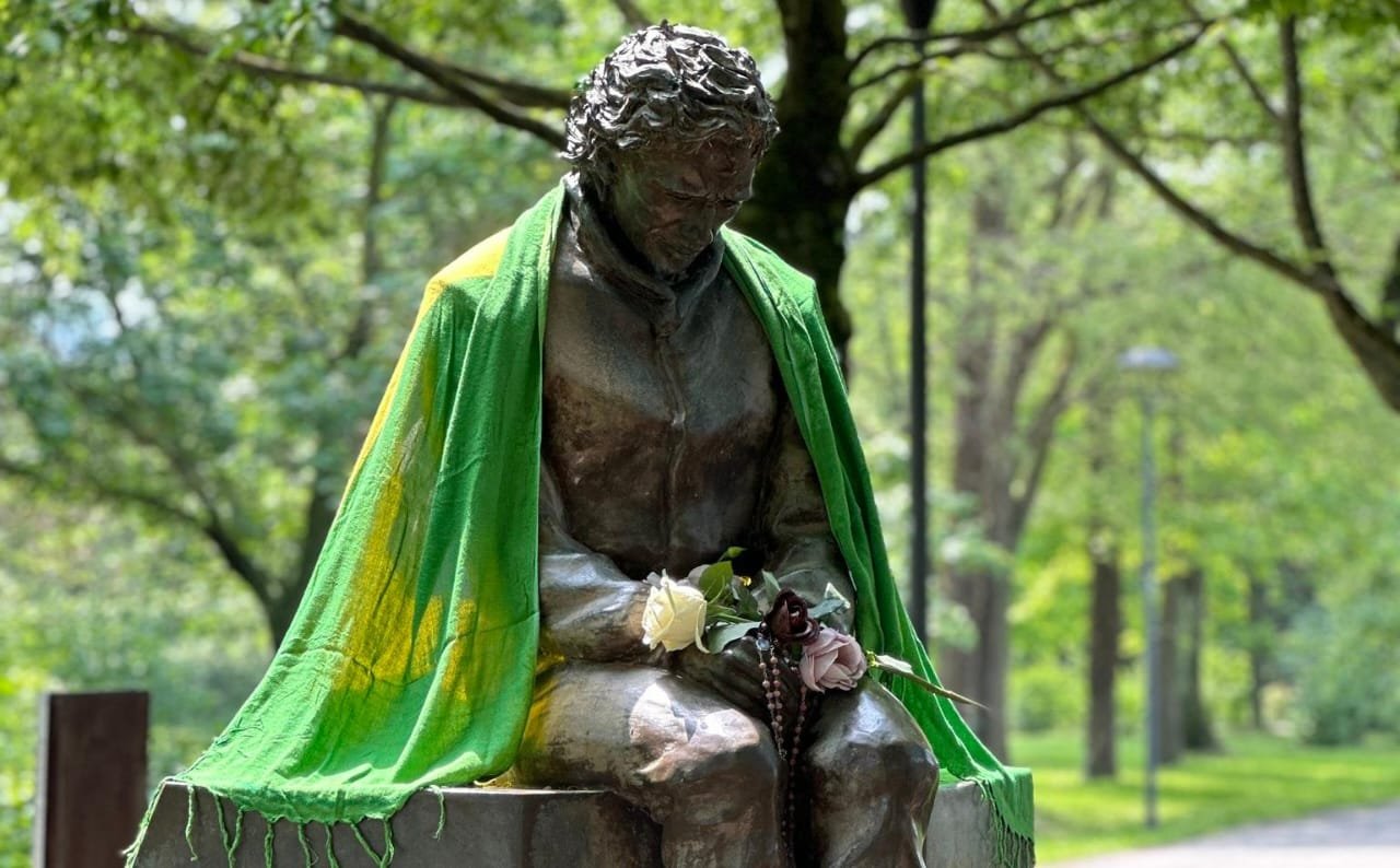 Memorial de Ayrton Senna é vandalizado na Itália