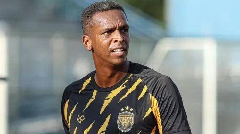 Pai de 8 filhos, ex-jogador do Corinthians é preso por atraso de pensão