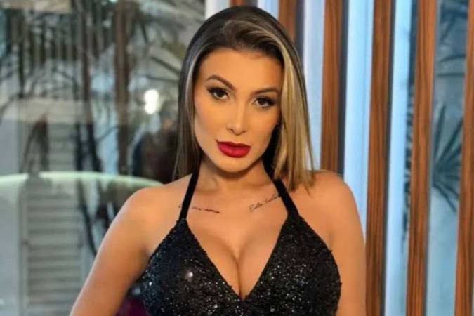 Andressa Urach é investigada por apologia a zoofilia e maus-tratos a animais