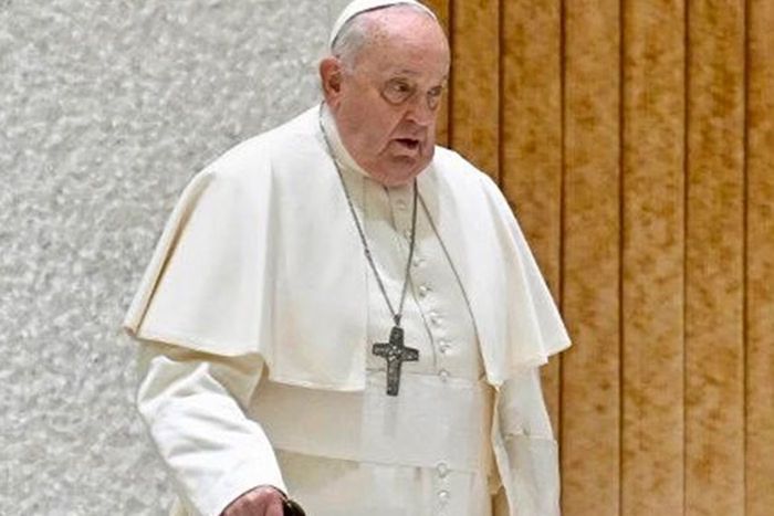 Vaticano já ensaia funeral de Papa Francisco, que segue internado
