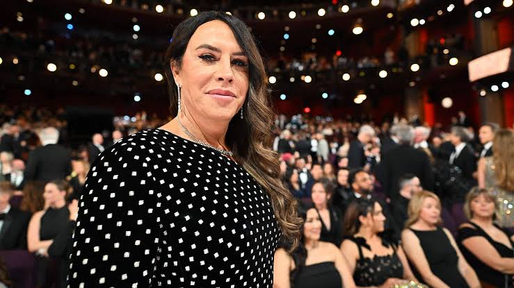 Karla Sofía Gascón revela que estava ‘chapada’ durante cerimônia do Oscar