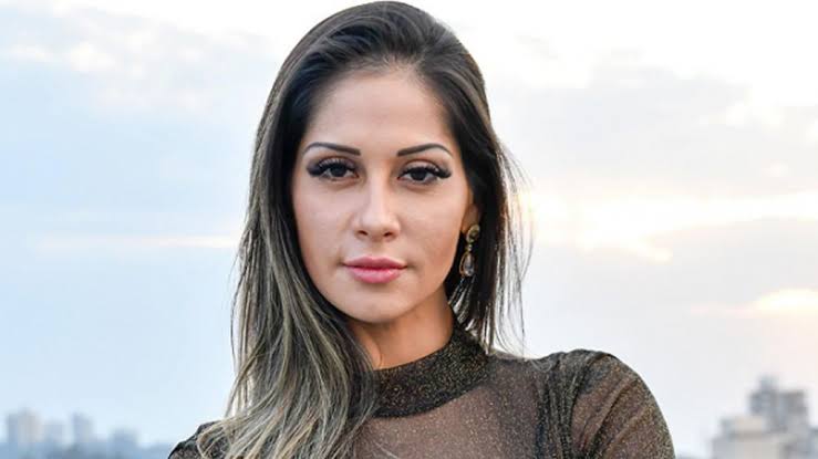 Maíra Cardi afirma que mulher ter melhor condição financeira que o homem prejudica a relação