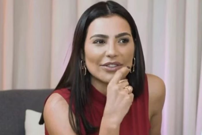 Cintia Chagas detona seguidores ao responder pergunta: ‘burros’