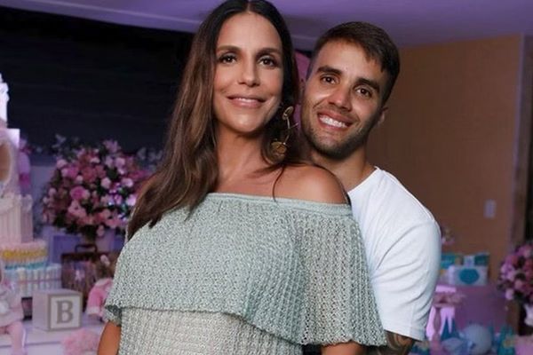 Ivete Sangalo expõe intimidade e elogia sexo com o marido