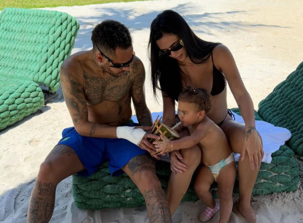 Em vídeos, Neymar a Bruna Biancardi aparecem juntos após polêmica de traição