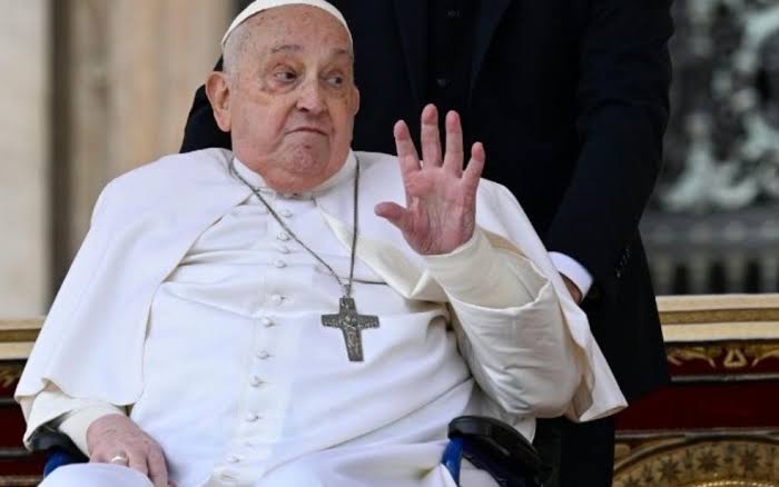 Costureira do Papa Francisco expõe informações inéditas do conclave de 2013