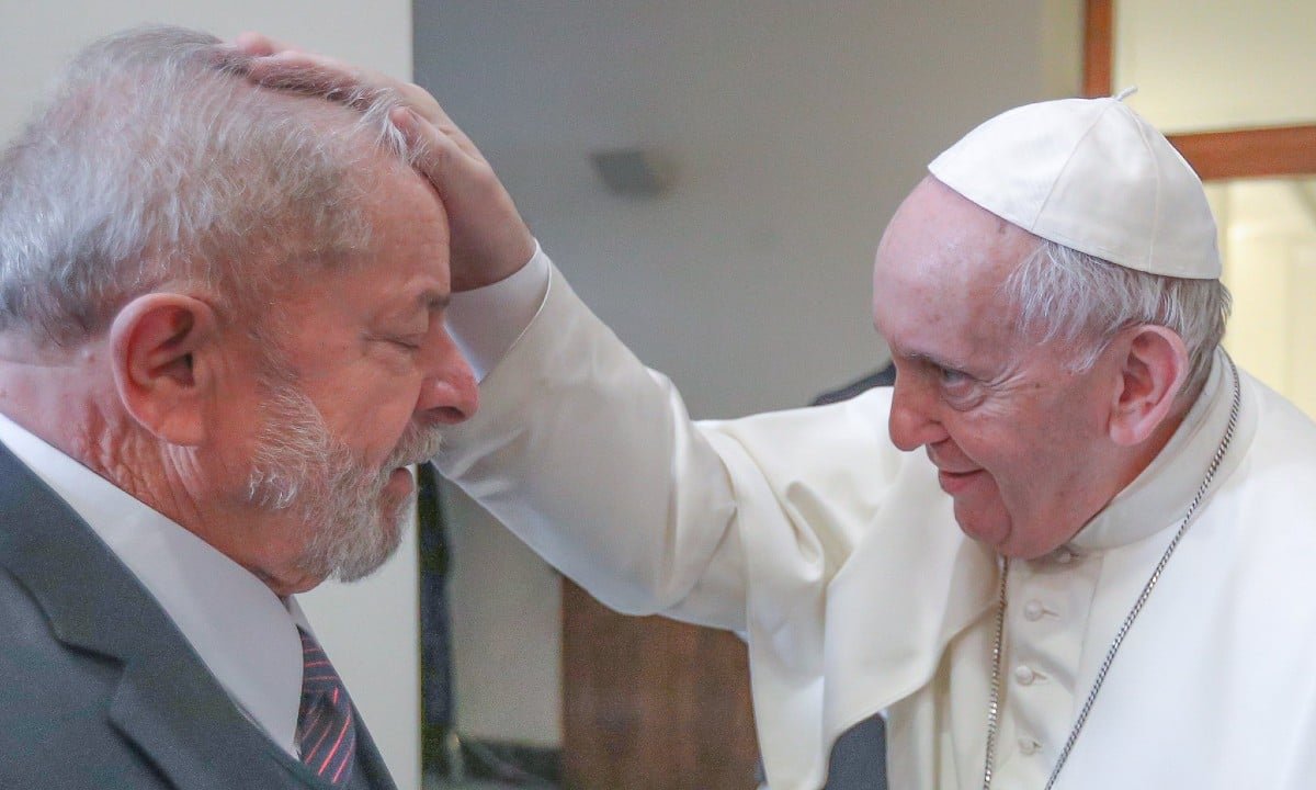 Lula decreta luto oficial de sete dias após morte do Papa; entenda