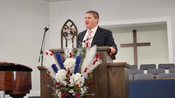 Pastor é sequestrado por homens armados em igreja durante culto