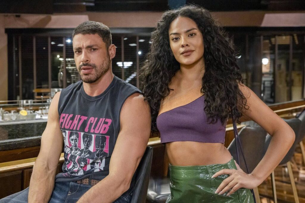 Bella Campos reclama de cheiro de Cauã Reymond e ator reage