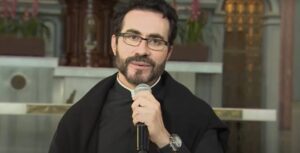 Após ataques, padre Fábio de Melo diz que está ‘a um passo de desistir’