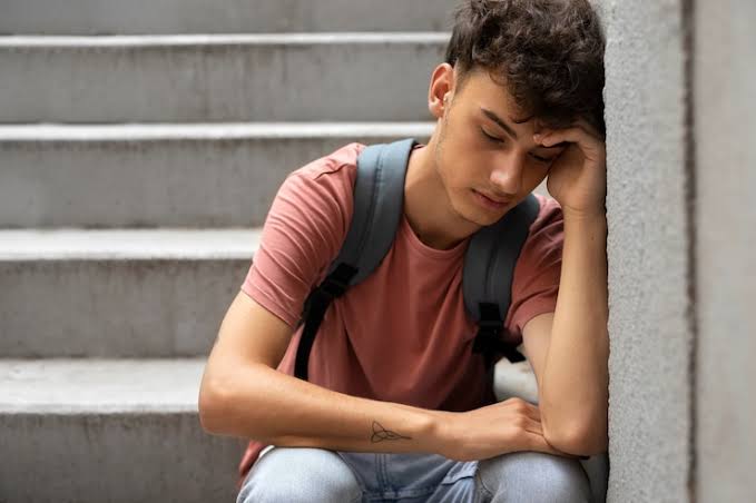 Estudo comprova que adolescentes estão radicalmente mais infelizes