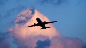 Bebê morre em parto prematuro dentro de avião