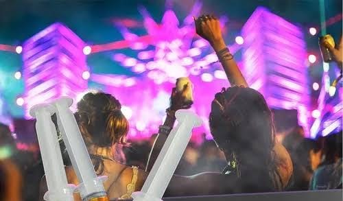 Grupo de adolescentes furam 145 pessoas com seringas durante festival de música