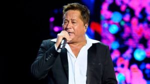 Leonardo apresenta show bêbado e é detonado por fãs