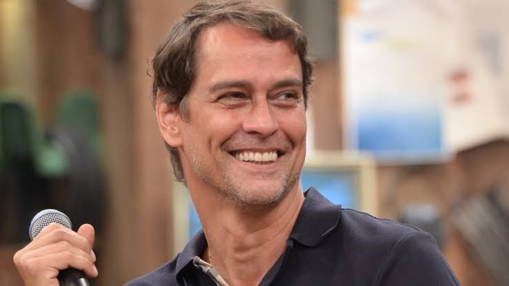 Marcello Antony diz que filhos fazem muito dinheiro com entregas de bicicleta