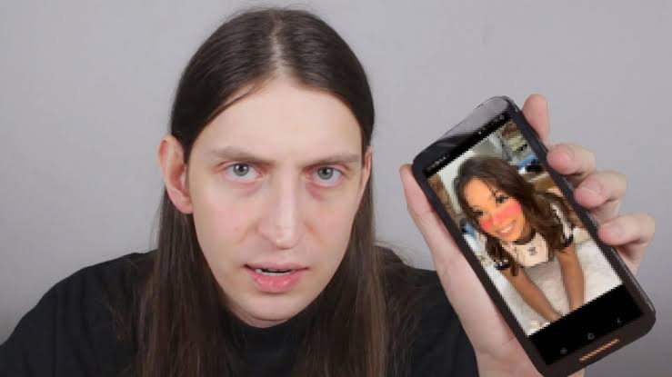 Após vídeo sobre adultilização, Felca sofre ameaças e denúncias