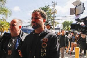 Policiais que atuavam na proteção de Hytalo Santos são presos