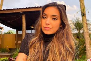 Vanessa Lopes revela quase ter perdido a voz por vício em cigarro eletrônico