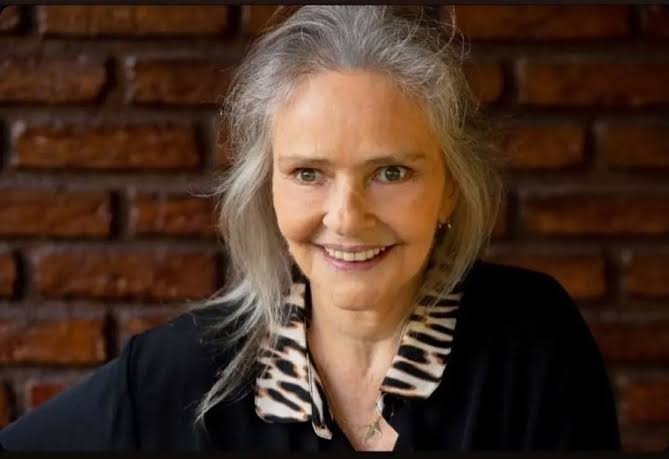 Angela Ro Ro, ícone da MPB, morre aos 75 anos após 2 meses internada