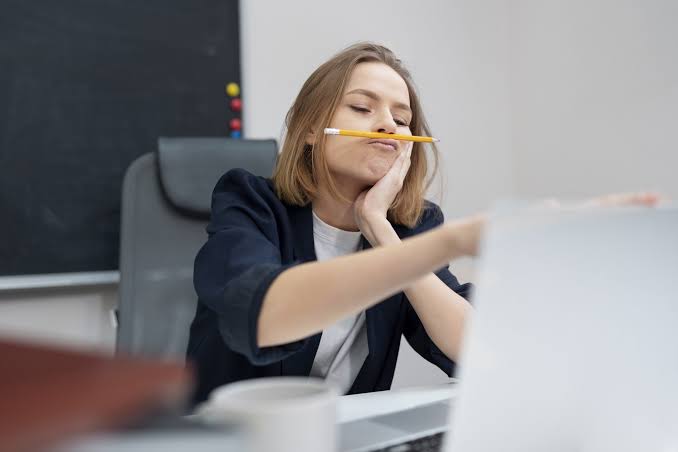 Aumento em casos de TDAH em adultos trazem risco de demência generalizada