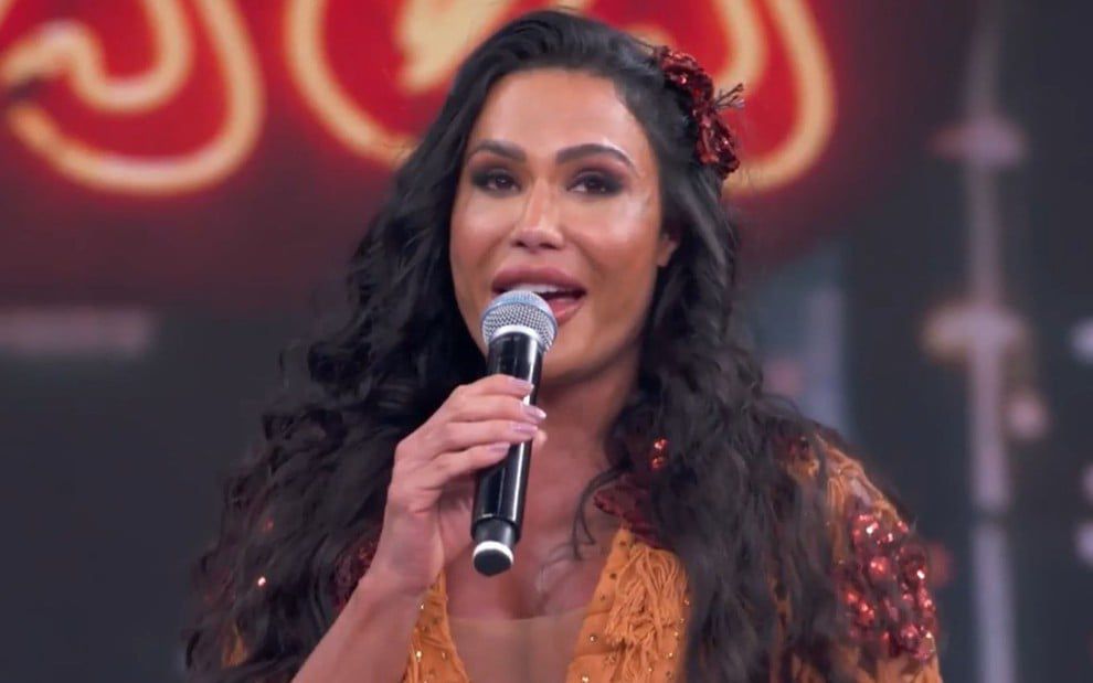 Gracyanne é levada ao hospital após acidente em Dança dos Famosos